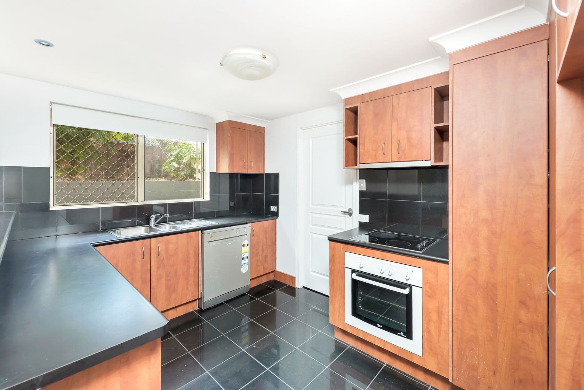 2/11 Royal Street Paddington, Paddington - Thumbnail 4
