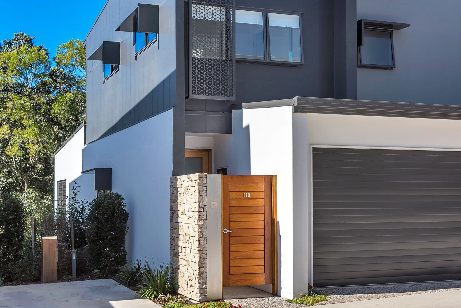 110/390 Simpsons Road Bardon, Bardon - Image 1