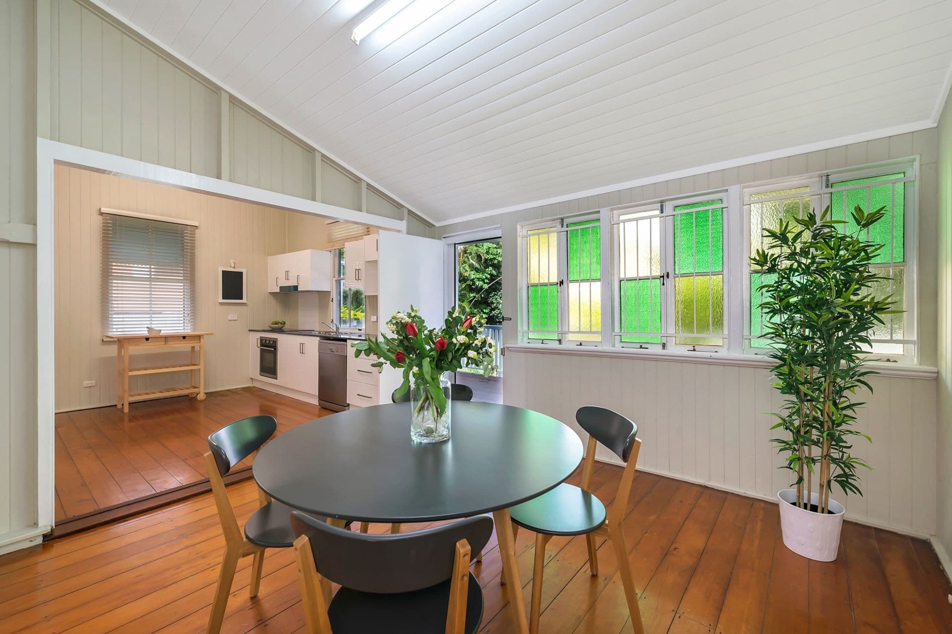 32 Thorn Street Red Hill, Red Hill - Thumbnail 5