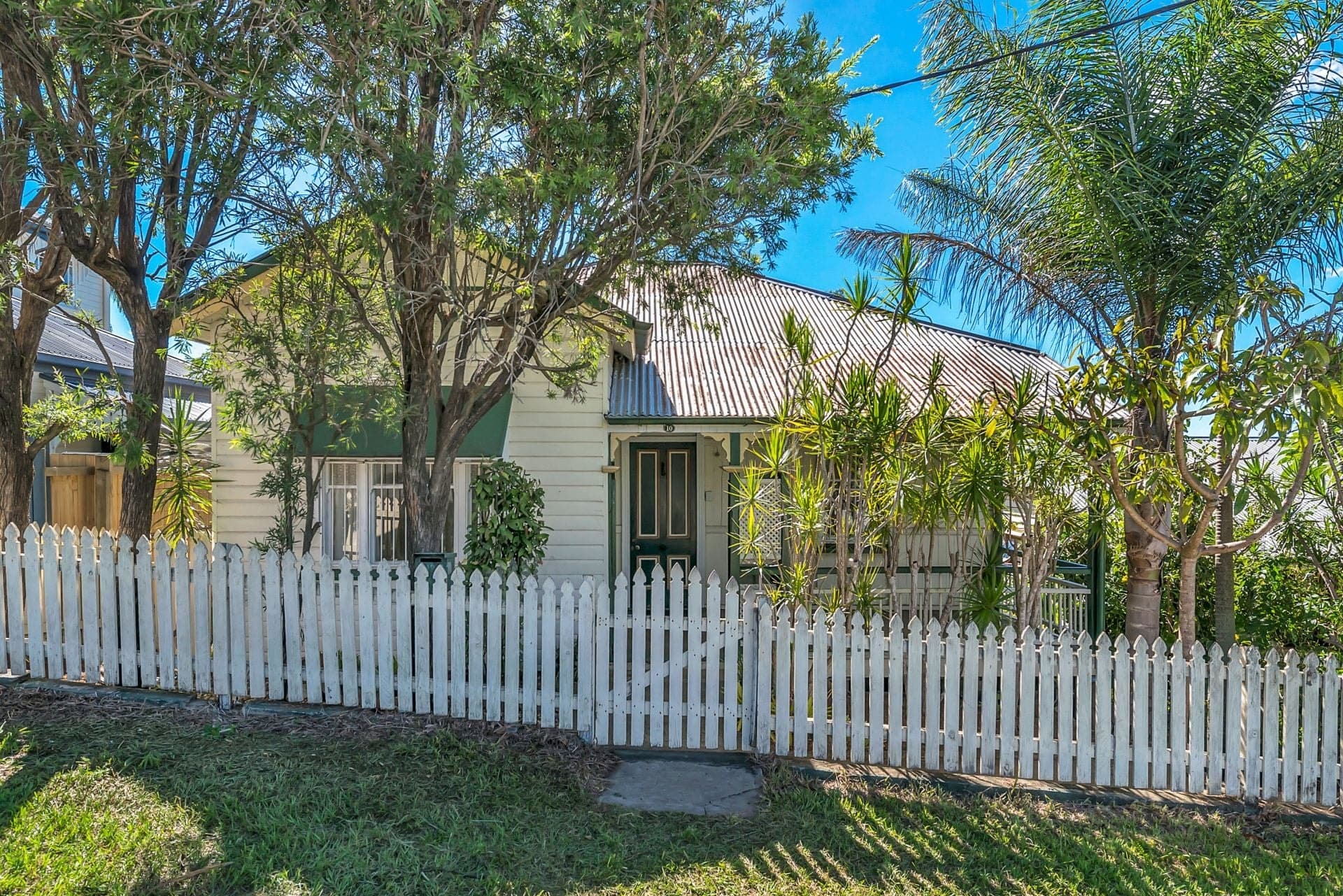 10 Garling Street Red Hill, Red Hill - Thumbnail 2