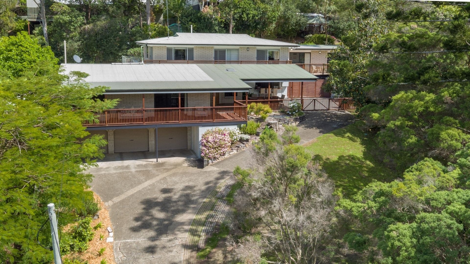 58 Barnett Road Bardon, Bardon - Thumbnail 2
