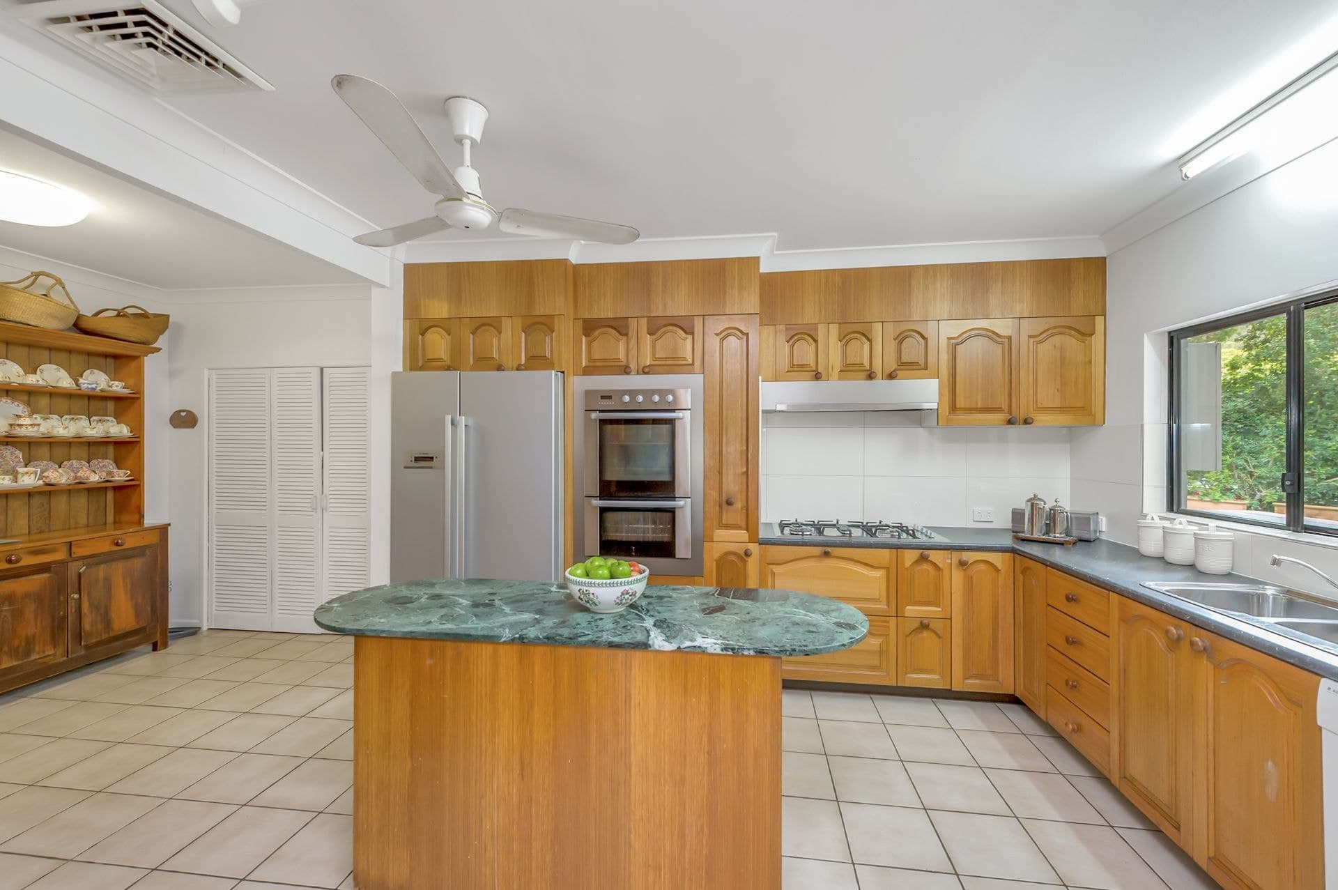 58 Barnett Road Bardon, Bardon - Thumbnail 7