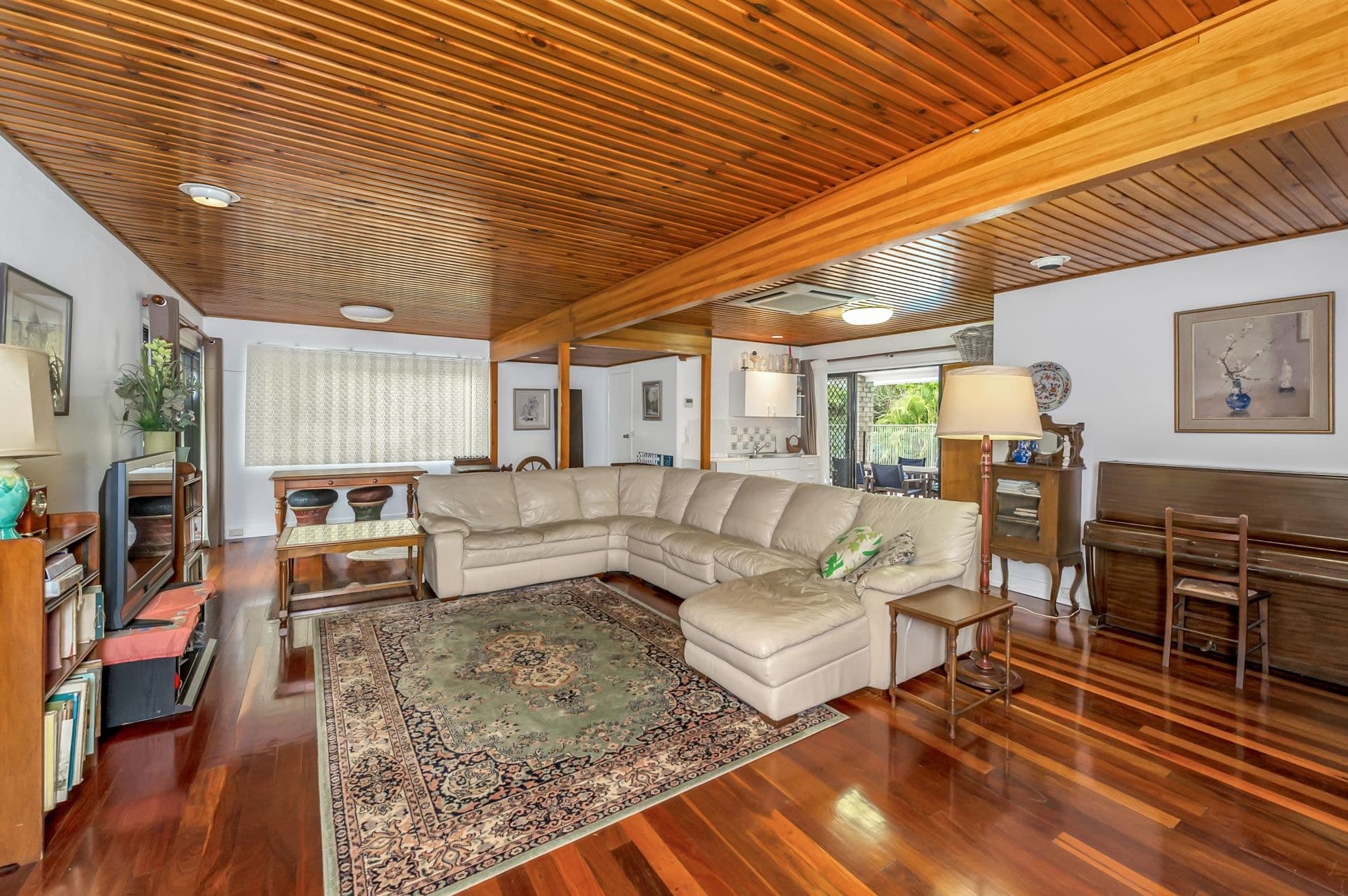 58 Barnett Road Bardon, Bardon - Thumbnail 8