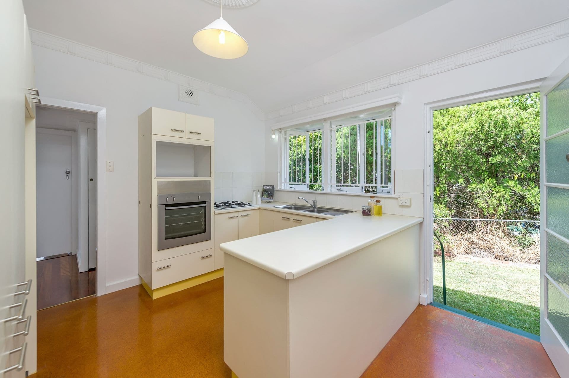 36 Carey Street Bardon, Bardon - Thumbnail 7