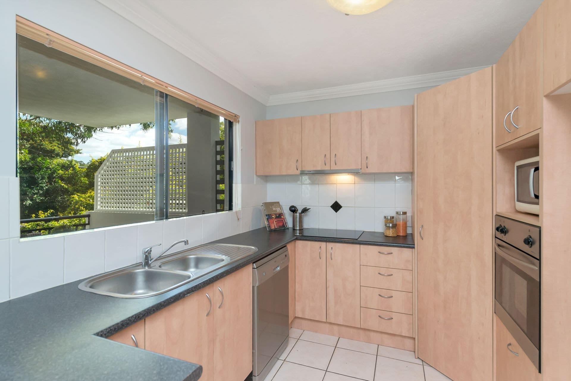 9/110-112 Fernberg Road Paddington, Paddington - Thumbnail 5