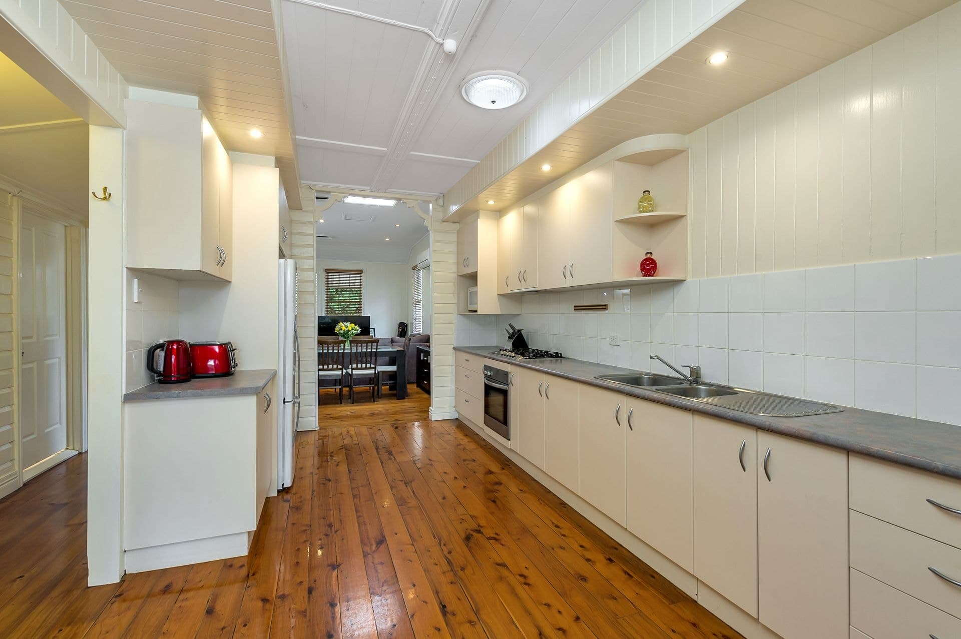 25A Thorn Street Red Hill, Red Hill - Thumbnail 5