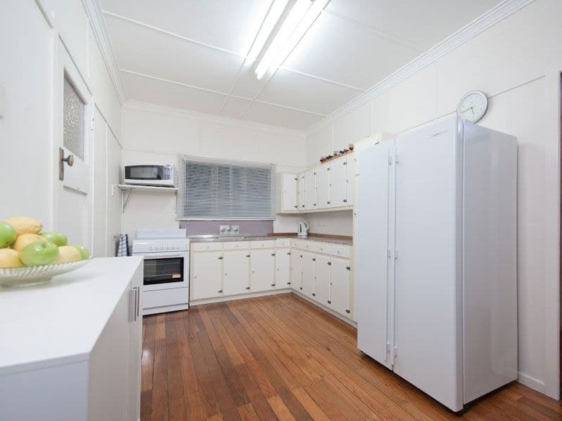 54 Weatherhead Avenue Ashgrove, Ashgrove - Thumbnail 6