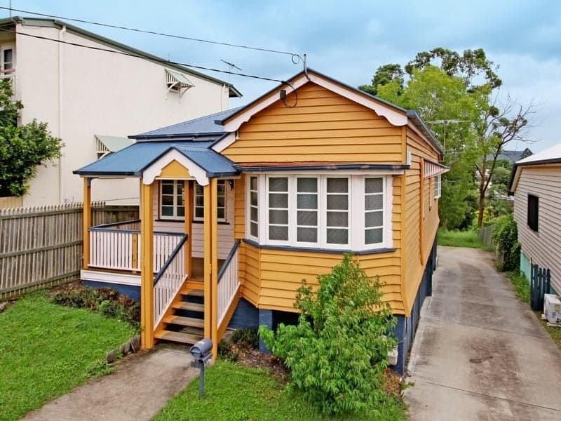 84 Windsor Road Red Hill, Red Hill - Thumbnail 2