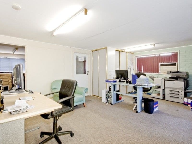321 Milton Road Milton, Milton - Thumbnail 4