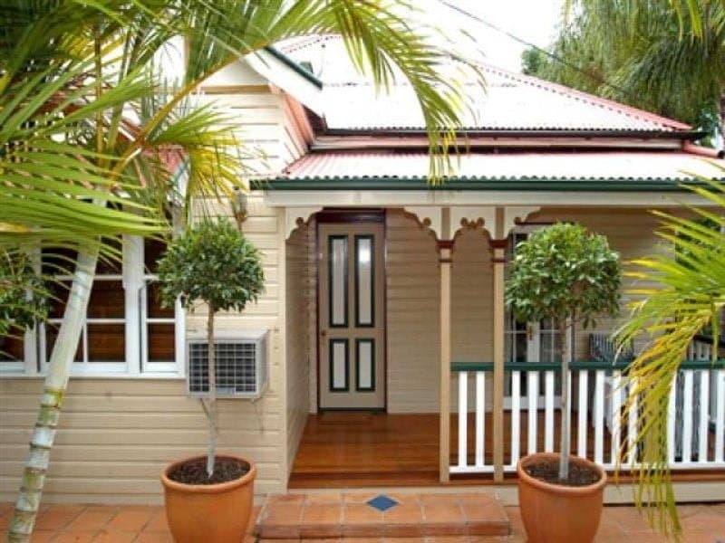 18 Susan Street Red Hill, Red Hill - Thumbnail 2