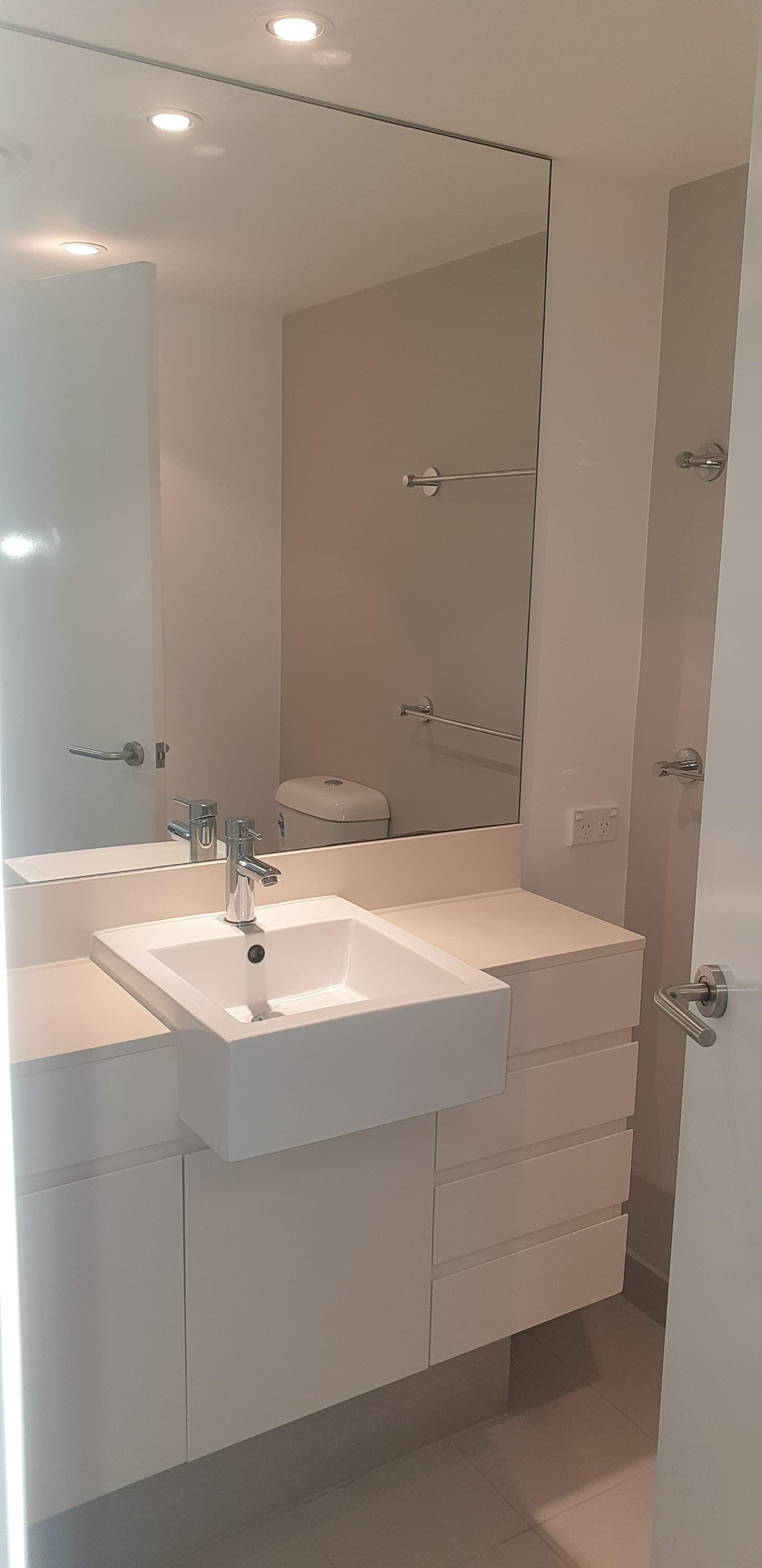 21808/5 Lawson St, SOUTHPORT, QLD 4215, Southport - Thumbnail 2
