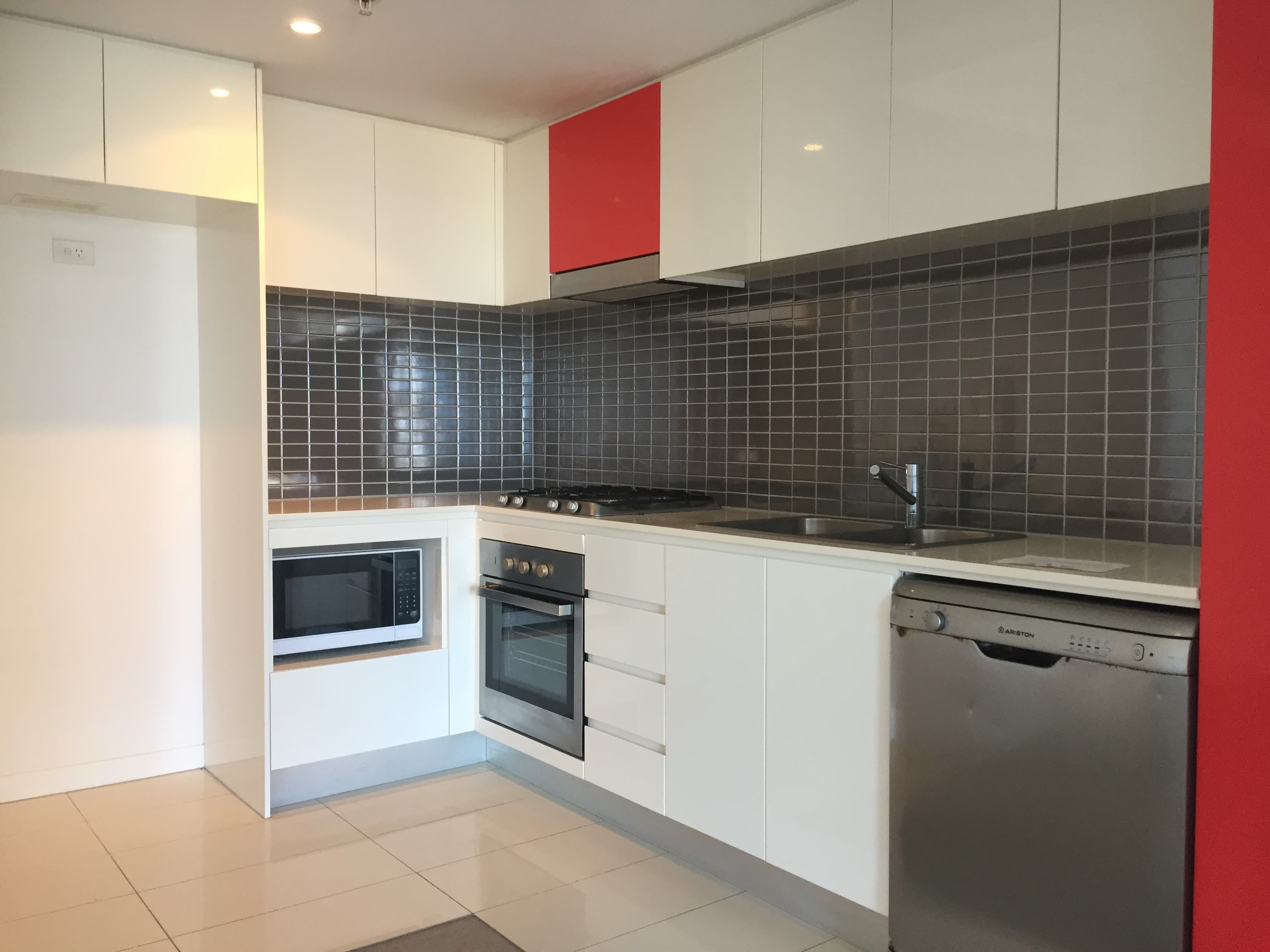 22502/5 Lawson St, SOUTHPORT, QLD 4215, Southport - Thumbnail 4