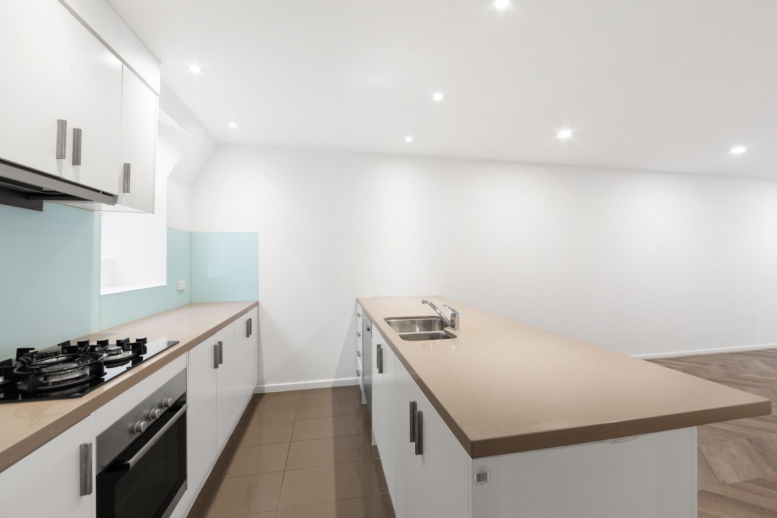 2/7 Oxford Street, North Melbourne VIC 3051, North Melbourne - Thumbnail 4