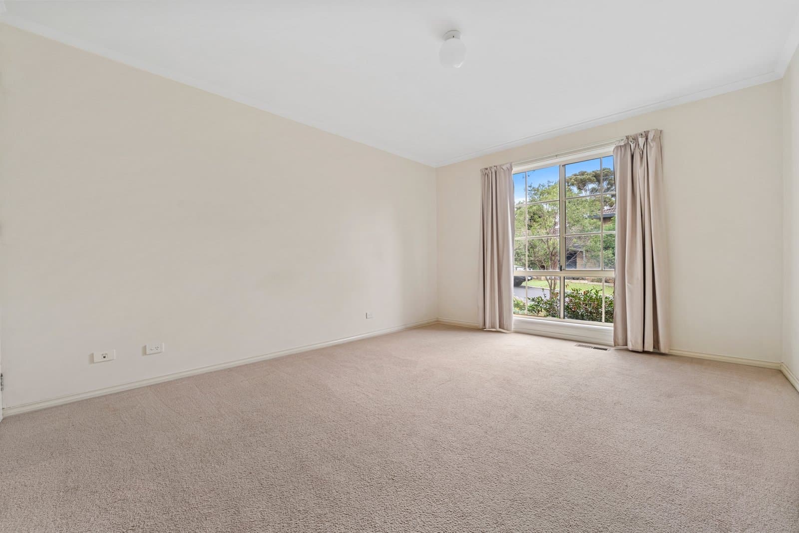 37 Phillips Crescent, Rosanna VIC 3084, Rosanna - Thumbnail 4