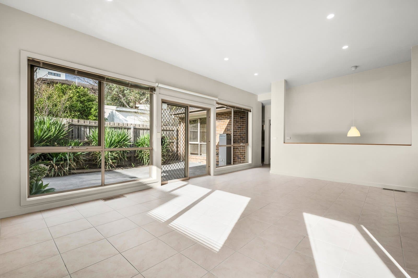 3/64 Bolingbroke Street, Pascoe Vale VIC 3044, Pascoe Vale - Thumbnail 3