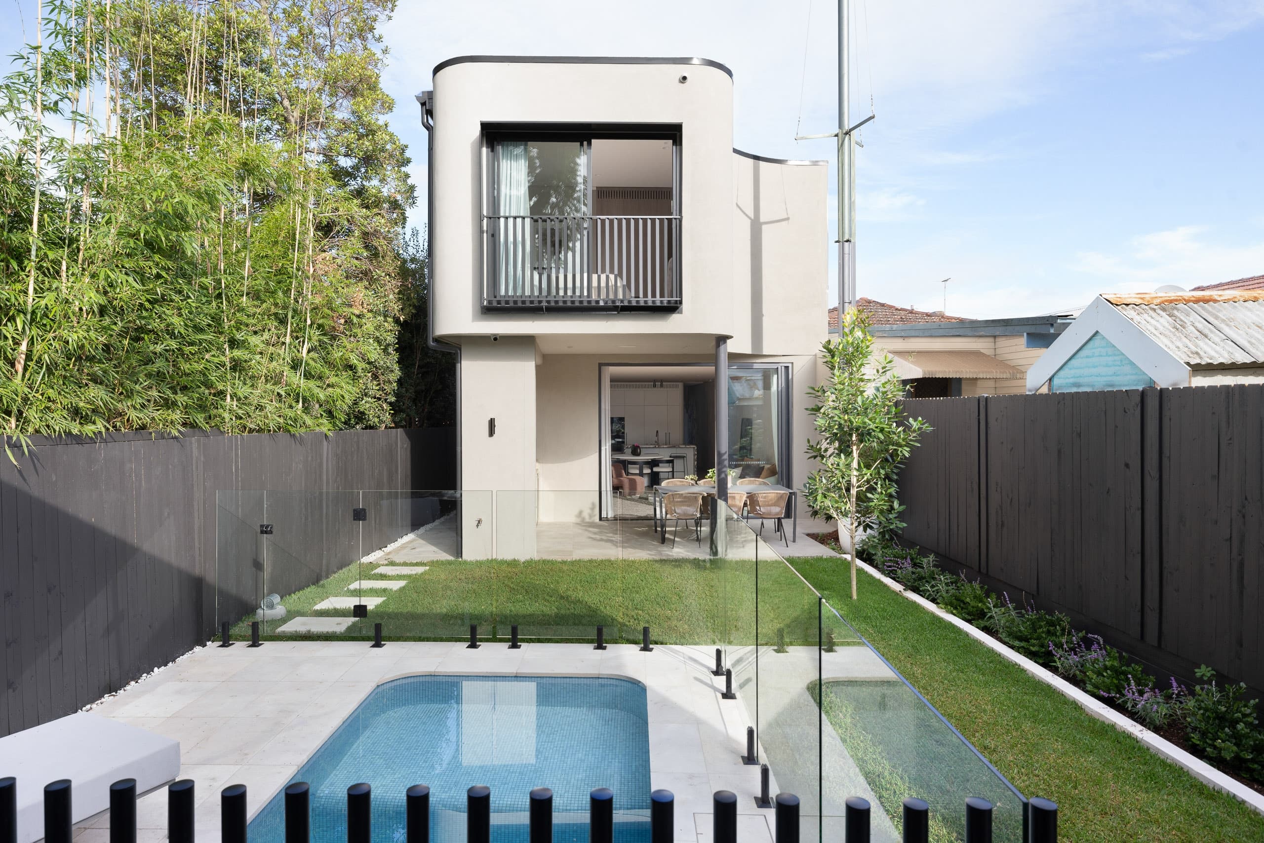 4 Robert Street, Petersham - Image 1