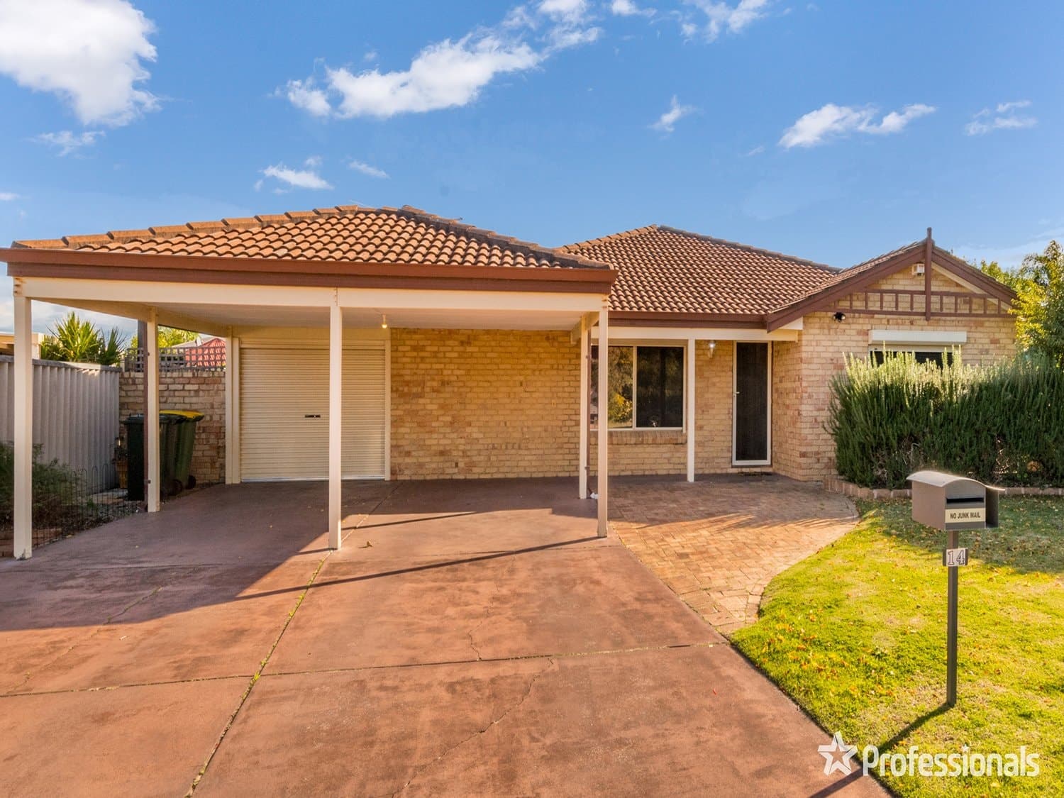 14 Marble Place, Forrestfield WA 6058, Forrestfield - Image 1