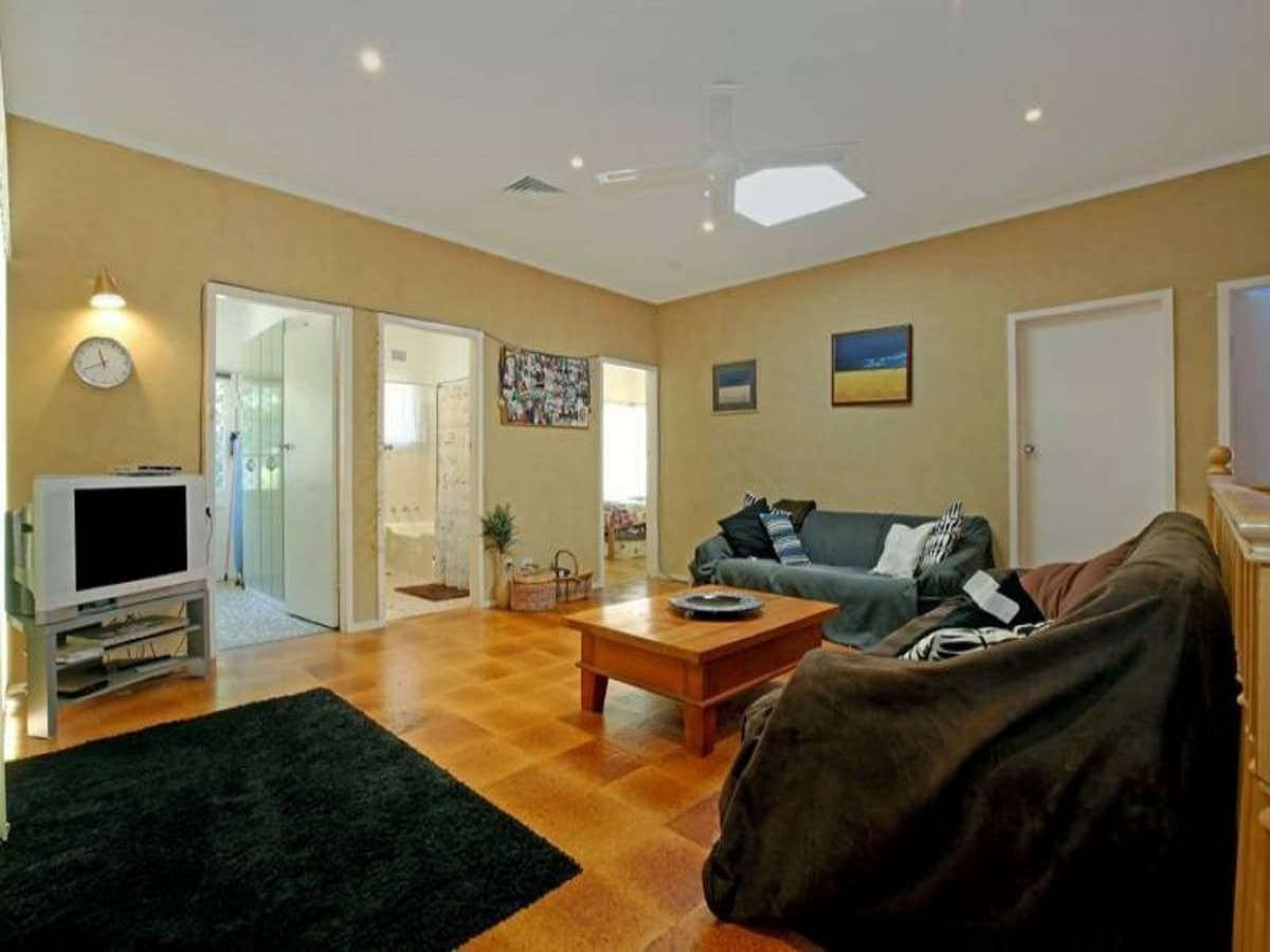 9 Ramsay Avenue, WEST PYMBLE, West Pymble - Thumbnail 2