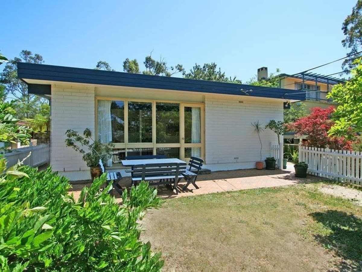 20 Ravenhill Road, TURRAMURRA, Turramurra - Image 1