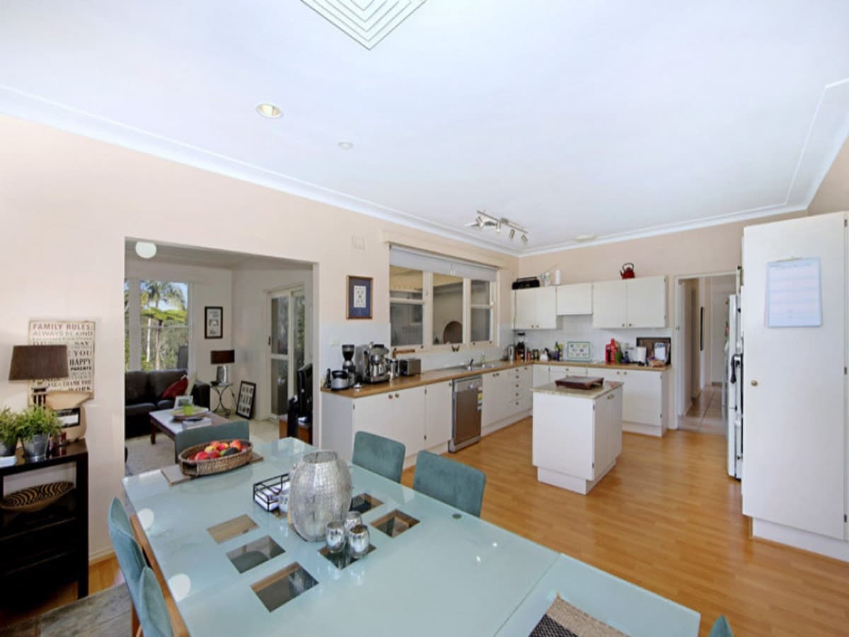 9 Kokoda Avenue, WAHROONGA, Wahroonga - Thumbnail 2