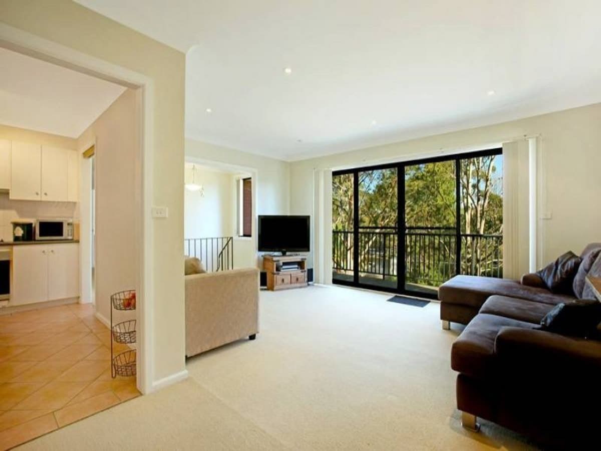 32 Gloucester Avenue, WEST PYMBLE, West Pymble - Thumbnail 3