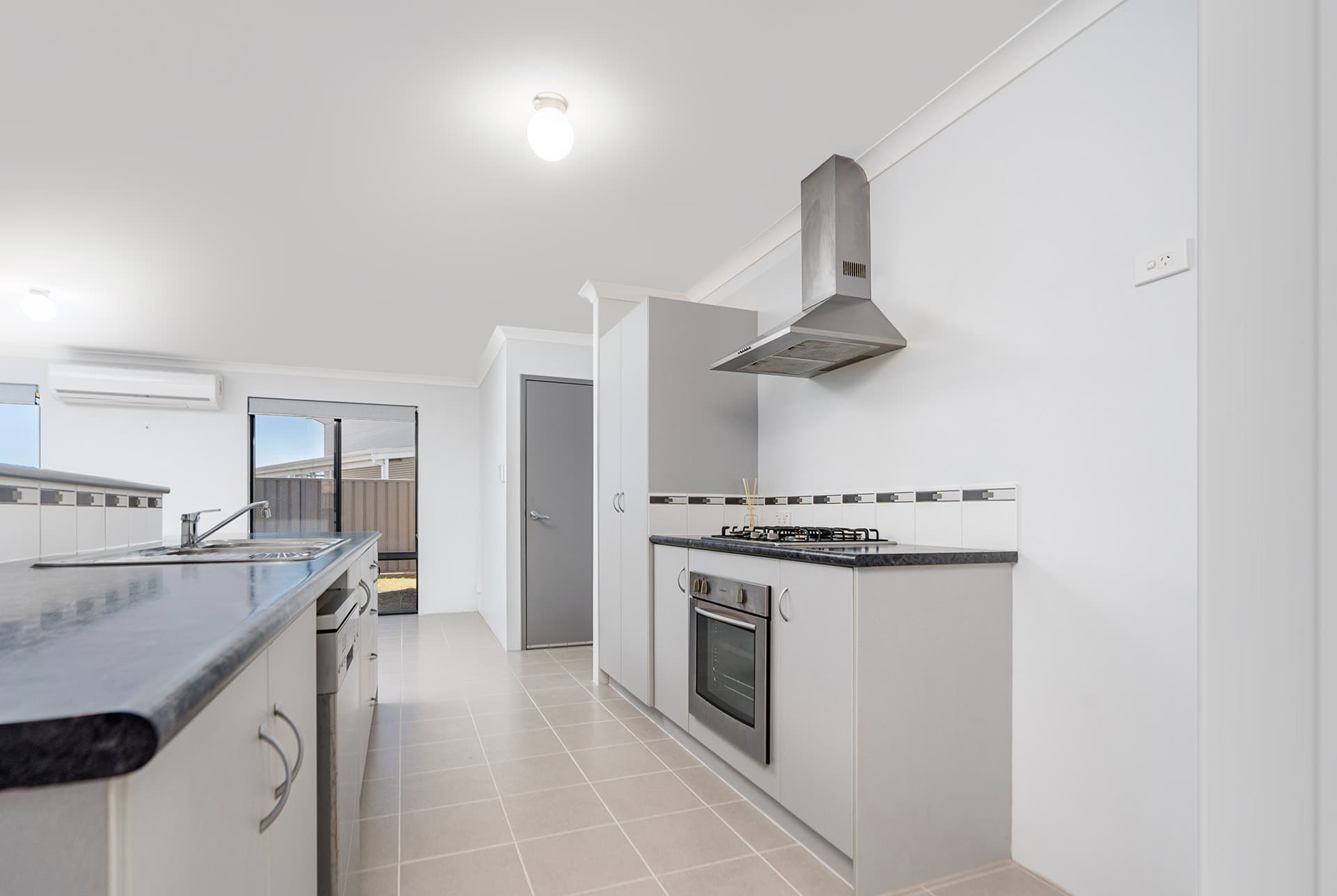 22 Spindrift Vista, GLENFIELD WA 6532, Glenfield - Thumbnail 4