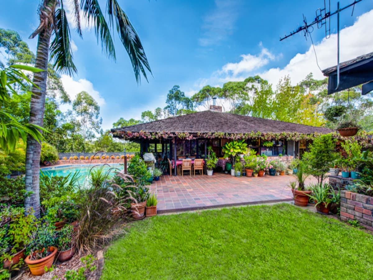 8 Burnley Avenue, NORTH TURRAMURRA, North Turramurra - Image 1