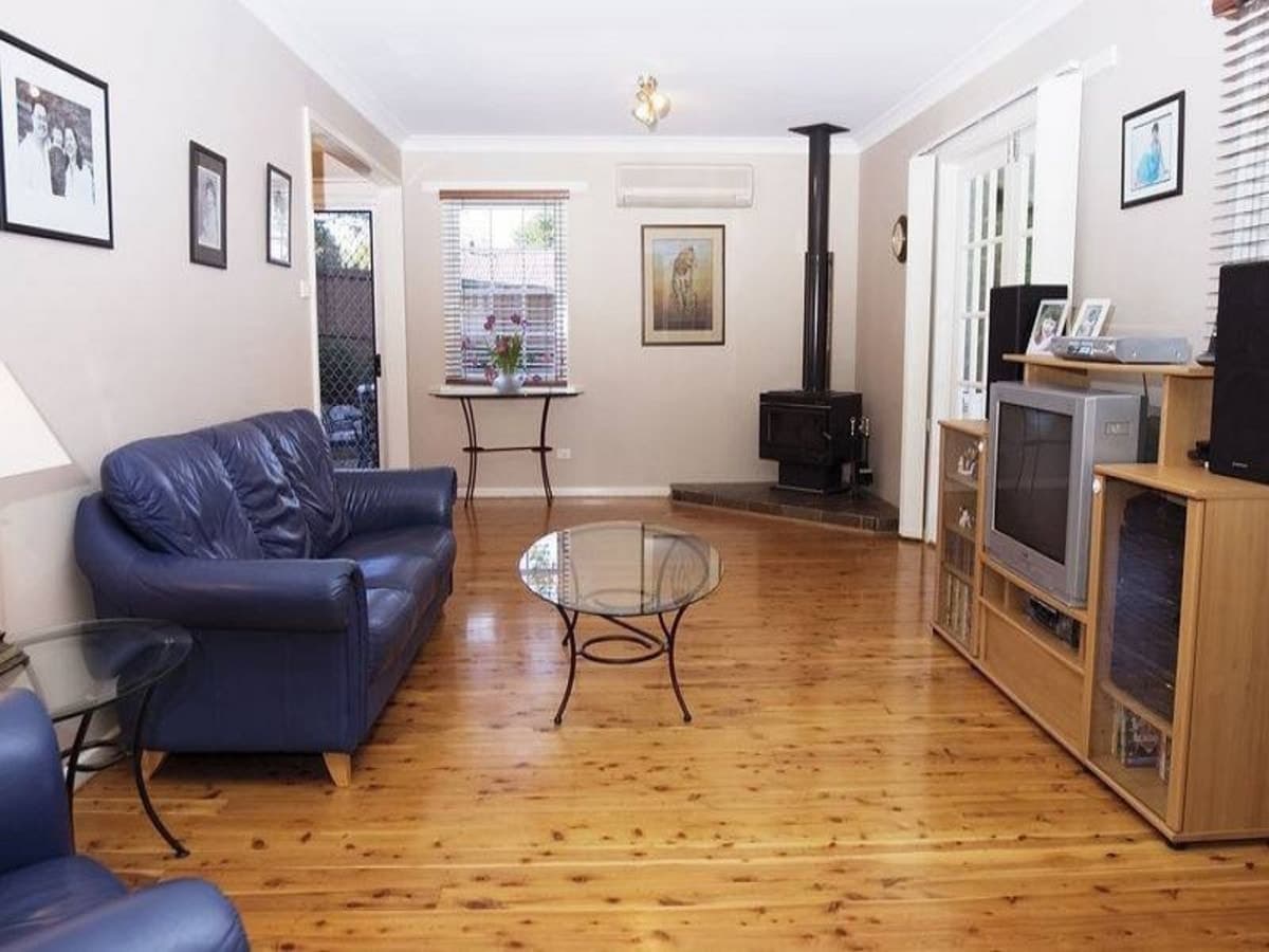 2 Koorawatha Street, HORNSBY HEIGHTS, Hornsby Heights - Thumbnail 2