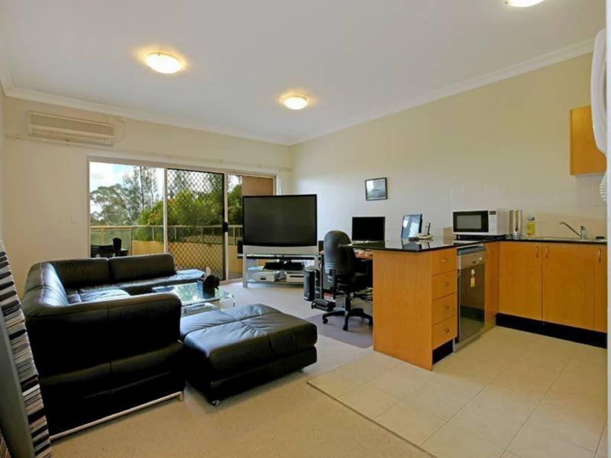2/1160 Pacific Highway, PYMBLE, Pymble - Thumbnail 2