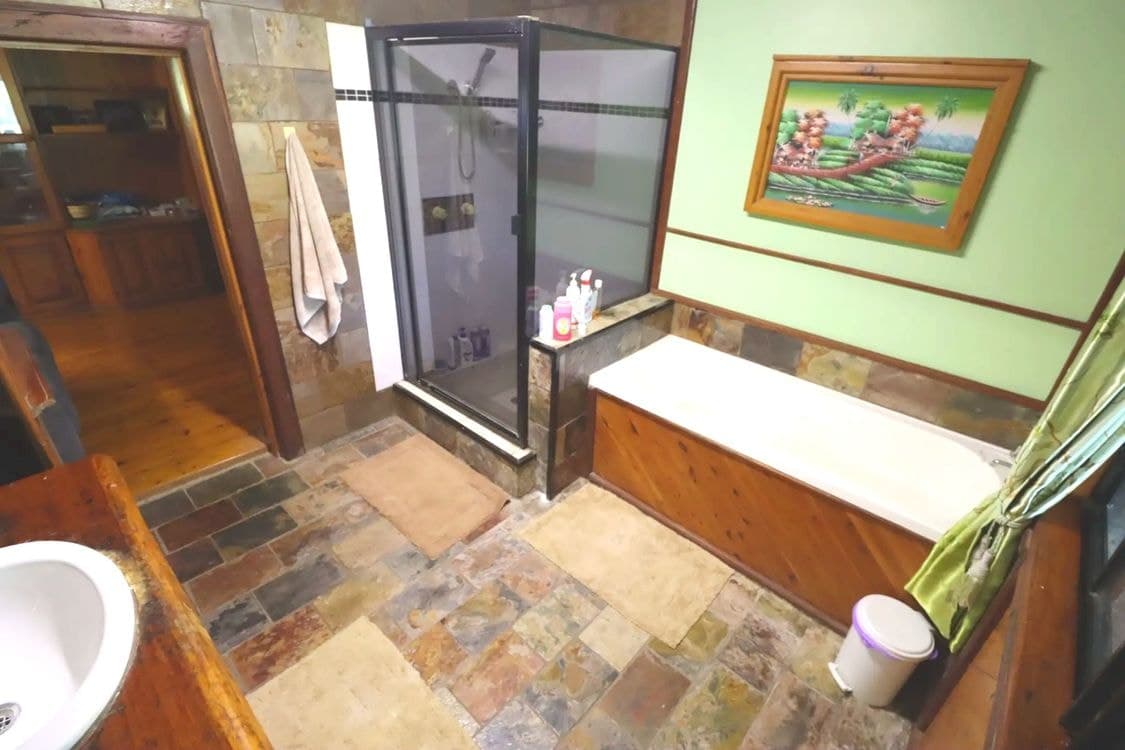 832 North South Road, EUREKA, QLD 4660, Eureka - Thumbnail 6