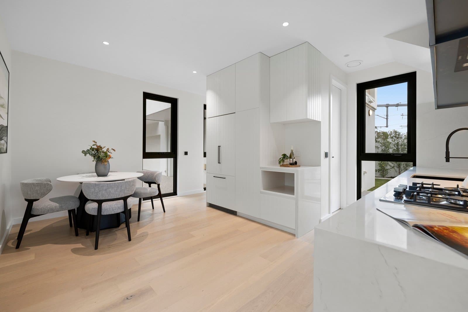 4/14 Elizabeth Street, Mentone, Mentone - Thumbnail 2