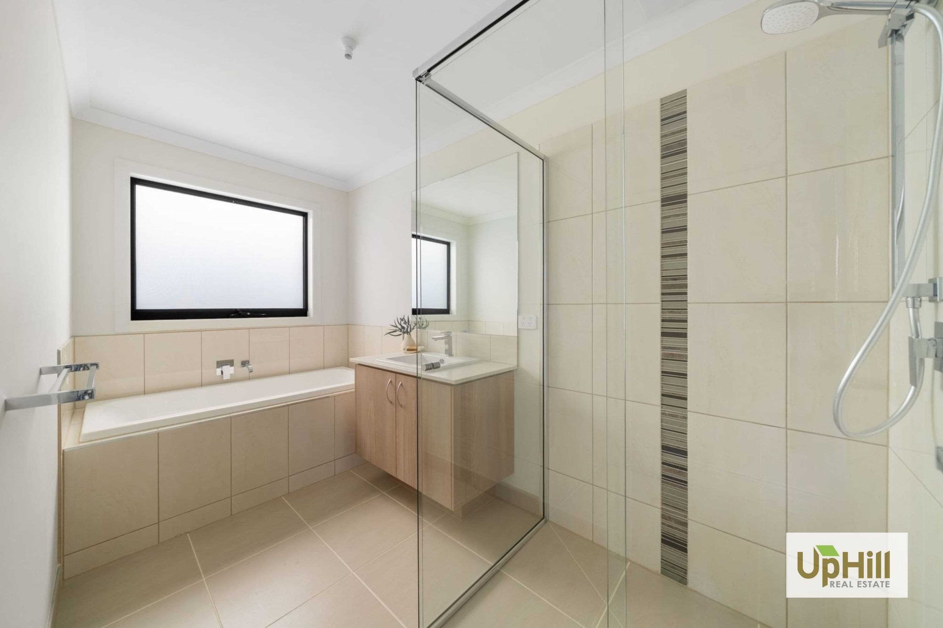 58 Ellaroo Circuit, Clyde North - Thumbnail 8