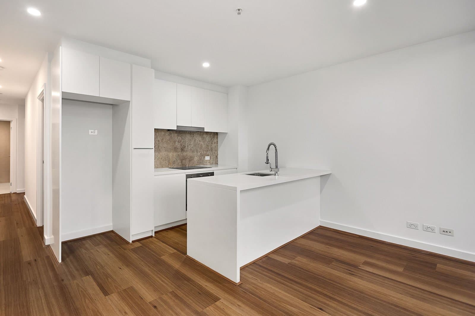101/33-39 Racecourse Road, North Melbourne, North Melbourne - Thumbnail 2