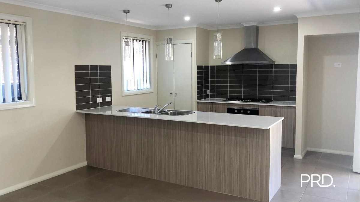 8 Voyager Ct, Jordan Springs NSW 2747, Jordan Springs - Image 1