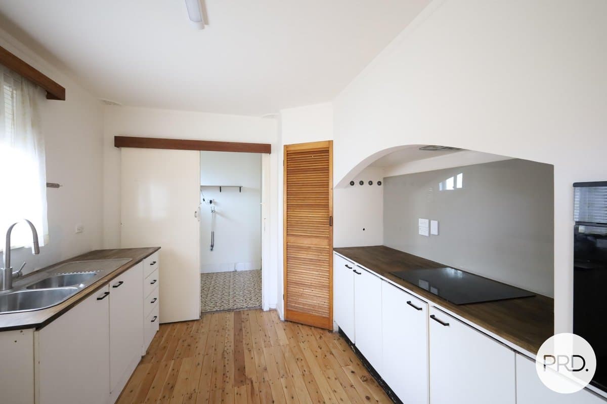 25 Lawson Crescent, ORANGE NSW 2800, Orange - Thumbnail 3