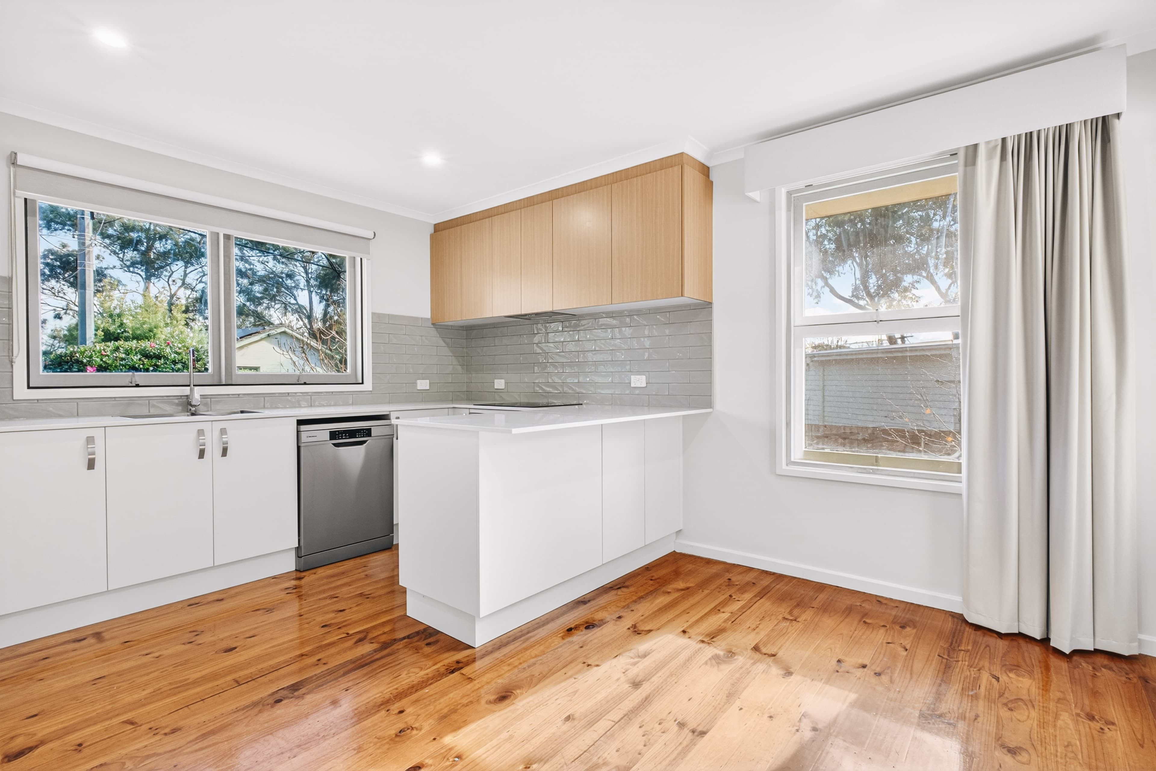 35 Ryan Street, Curtin ACT 2605, Curtin - Thumbnail 2