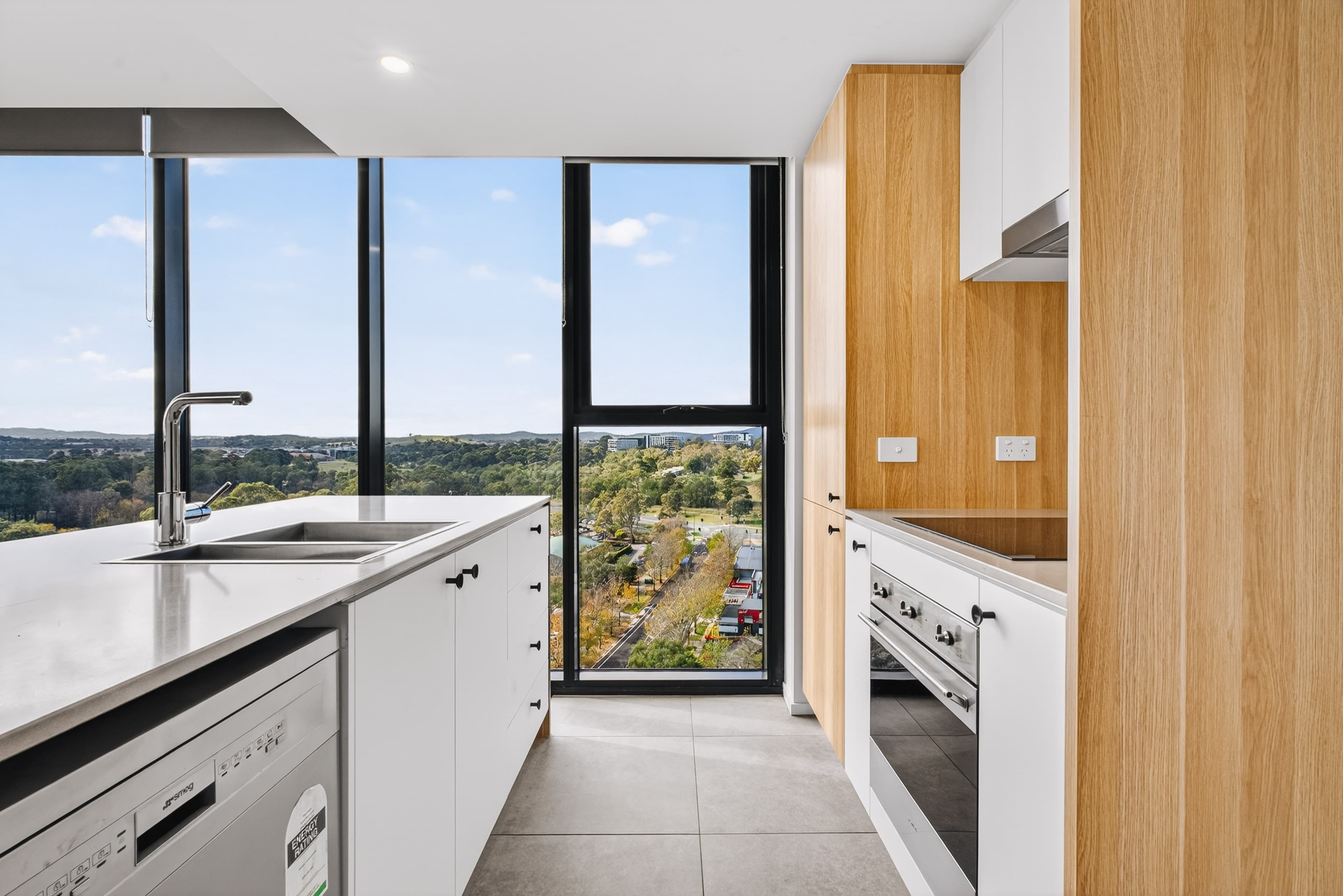 1111/4 Grazier Lane, Belconnen ACT 2617, Belconnen - Thumbnail 2
