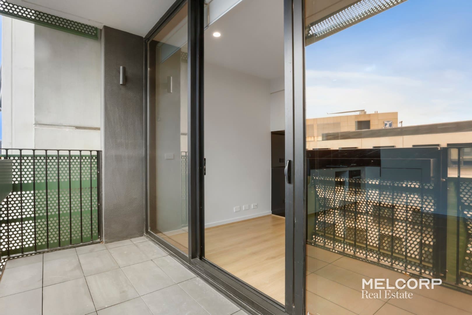 1208/151 Berkeley Street, Melbourne, VIC 3000, Melbourne - Thumbnail 7