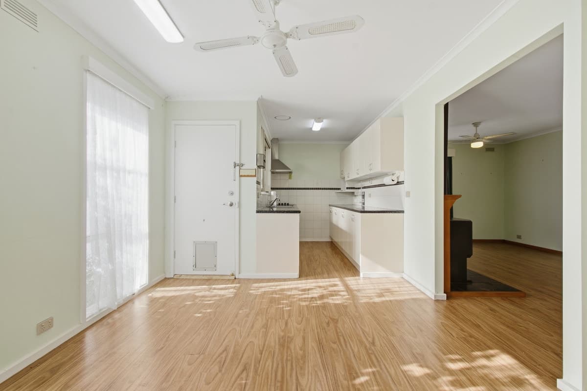 42 Hawthorn Crescent, Churchill VIC 3842, Churchill - Thumbnail 4