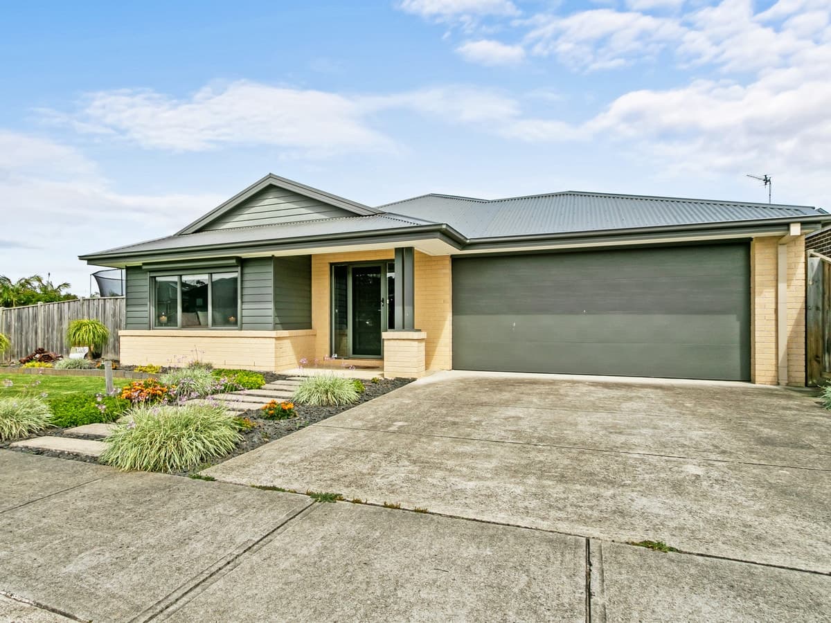 25 Sowerby Road, Morwell VIC 3840, Morwell - Thumbnail 2