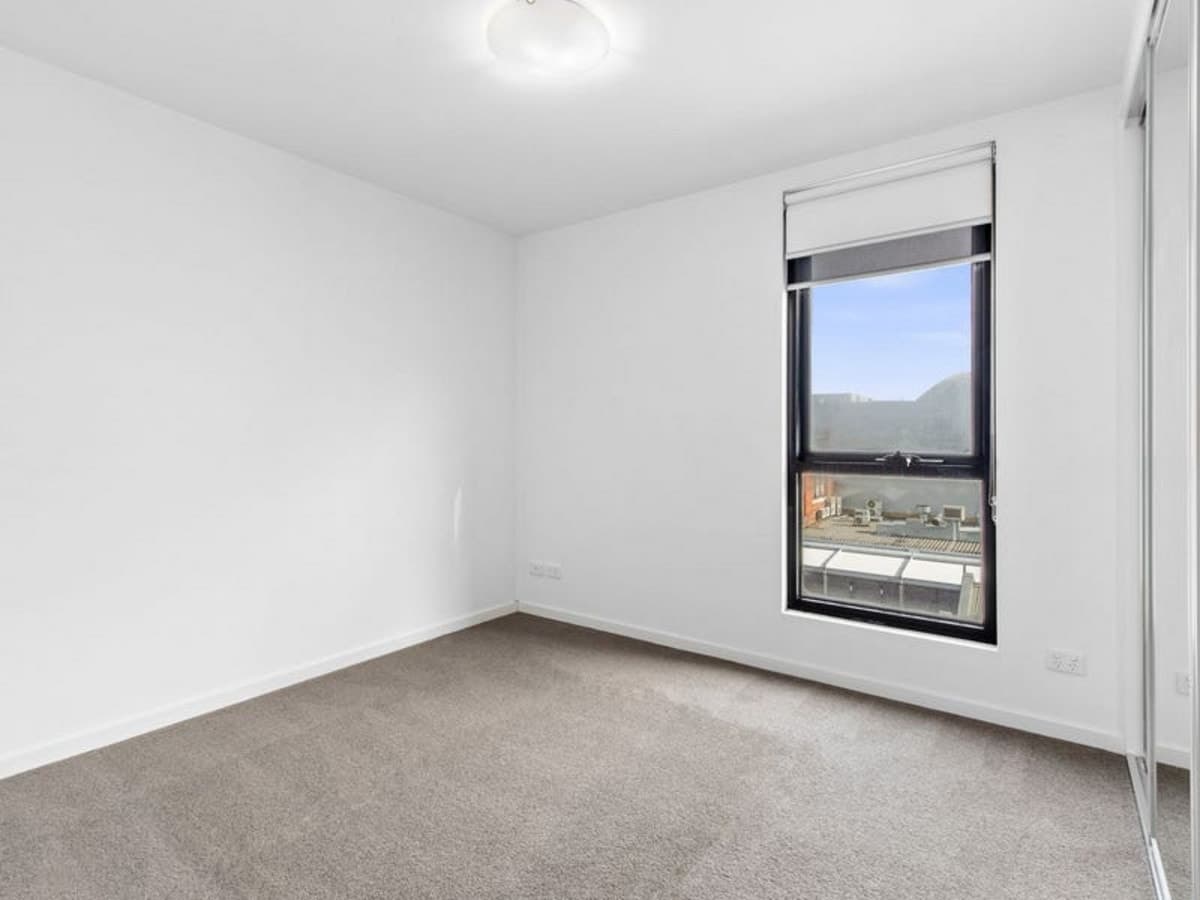 302 / 8-10 McLarty Place, GEELONG VIC 3220, Geelong - Thumbnail 4