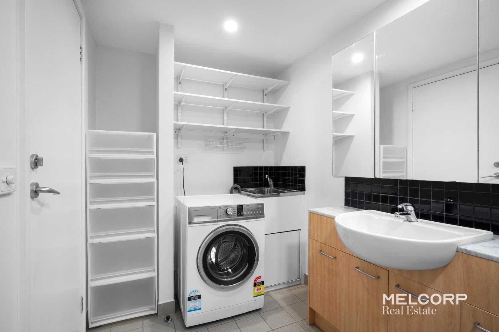 2507/87 Franklin Street, Melbourne, VIC 3000, Melbourne - Thumbnail 4