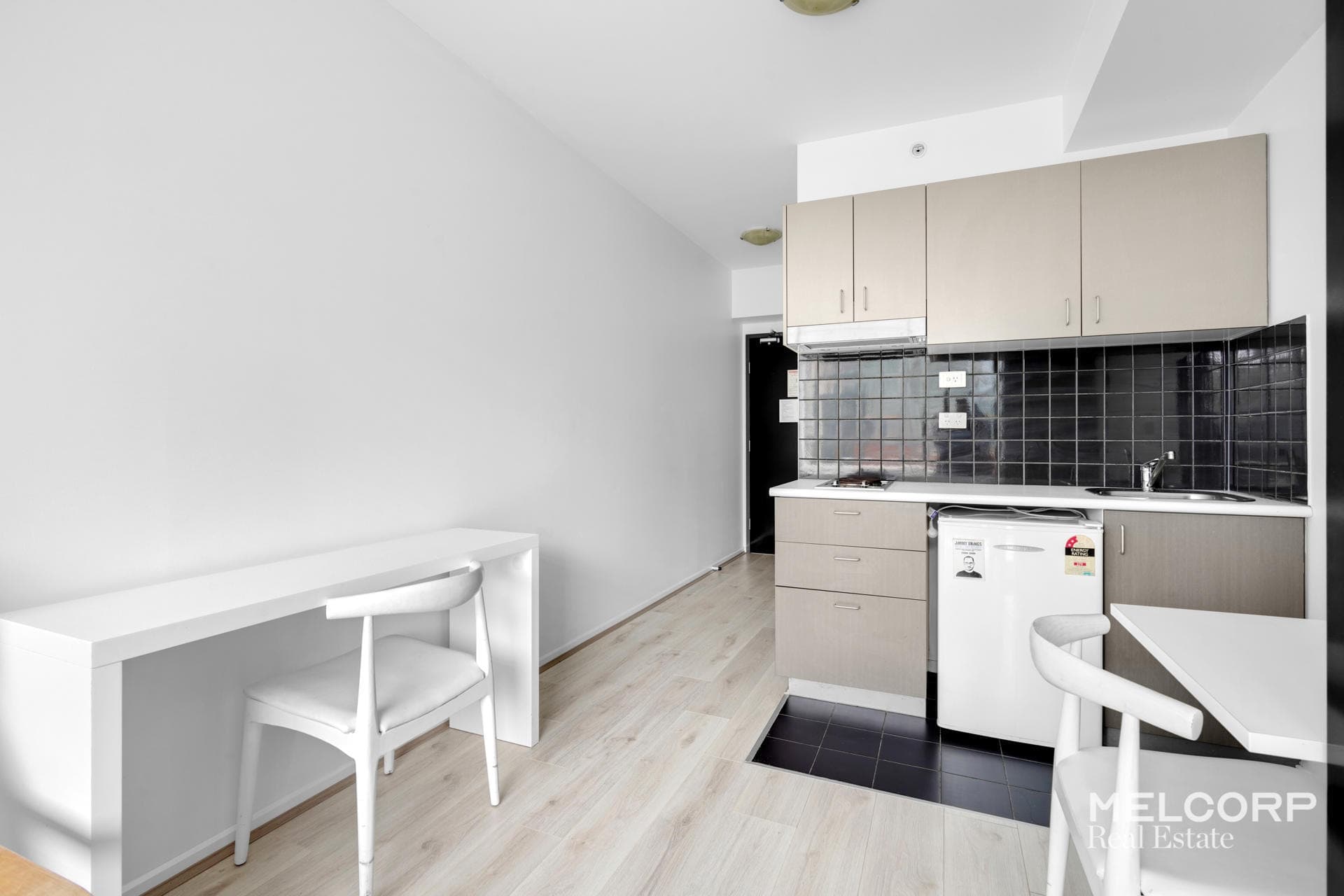 709/39 Lonsdale Street, Melbourne, VIC 3000, Melbourne - Thumbnail 5