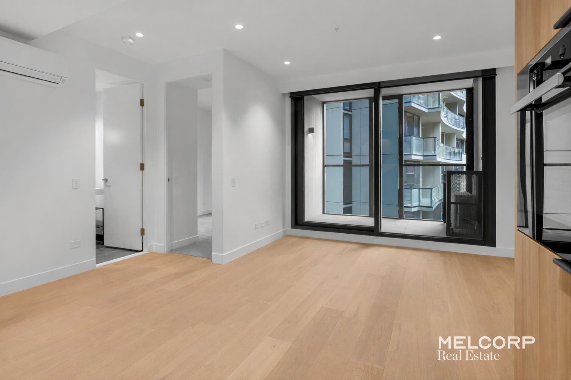 809/18 Claremont Street, South Yarra, VIC 3141, South Yarra - Thumbnail 2