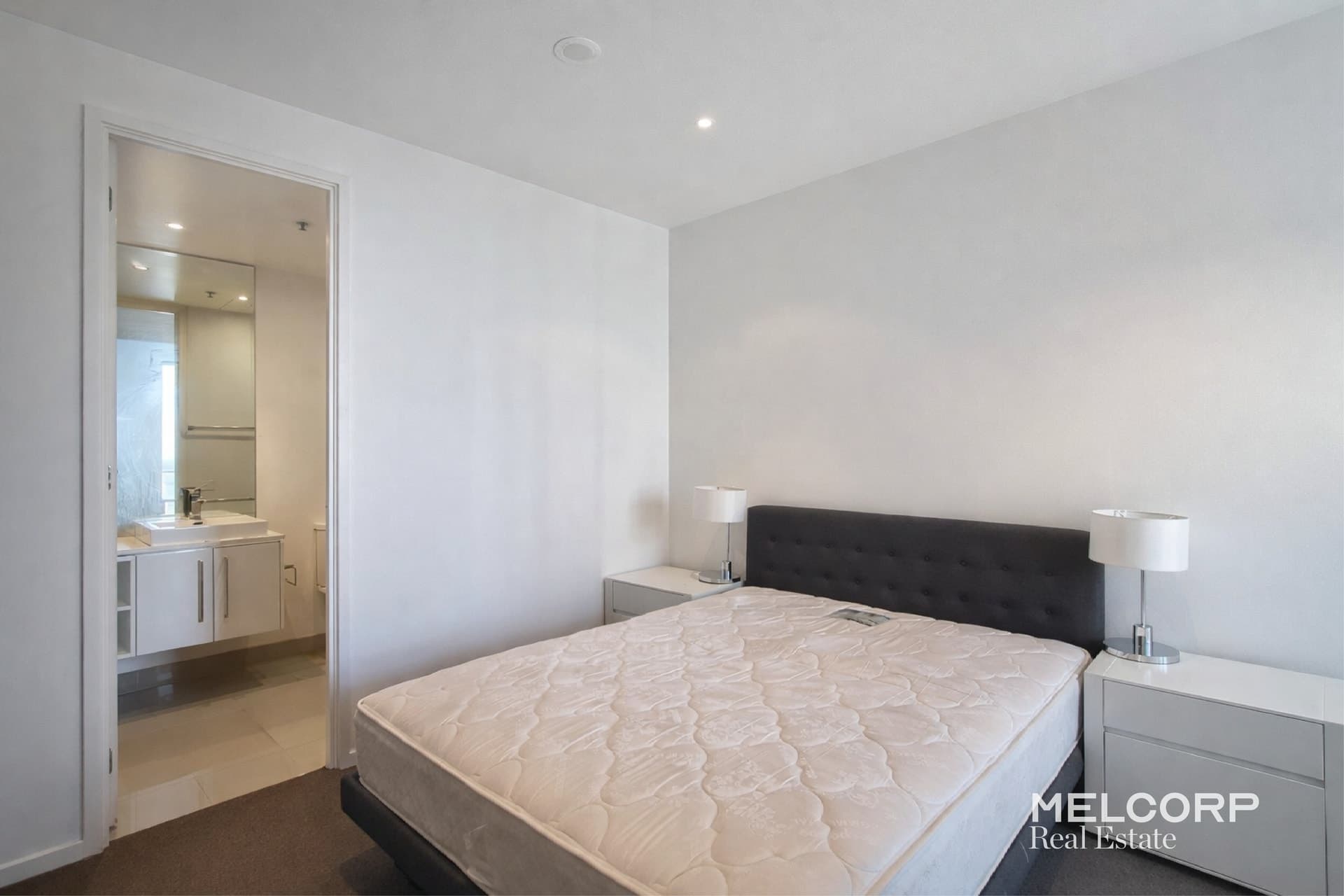 3207/27 Therry Street, Melbourne, VIC 3000, Melbourne - Thumbnail 3