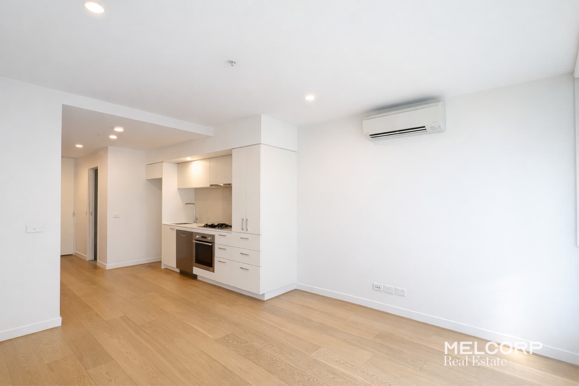 2401/36 La Trobe Street, Melbourne, VIC 3000, Melbourne - Thumbnail 4