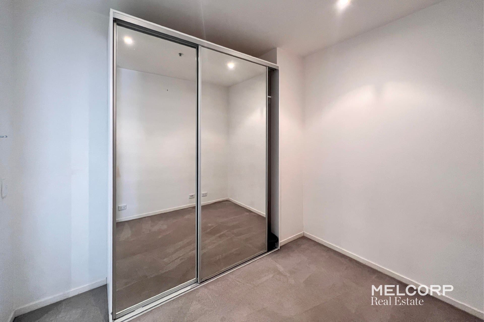 2002/620 Collins Street, Melbourne, VIC 3000, Melbourne - Thumbnail 5