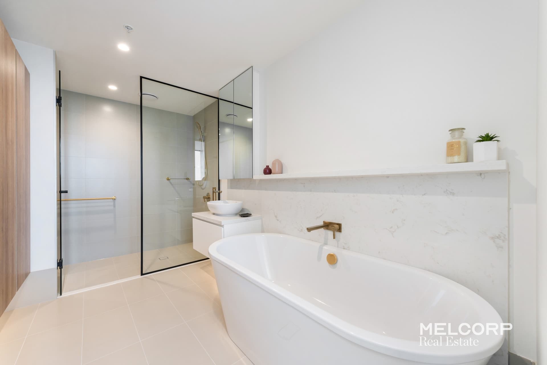 2006/23 MacKenzie Street, Melbourne, VIC 3000, Melbourne - Thumbnail 4