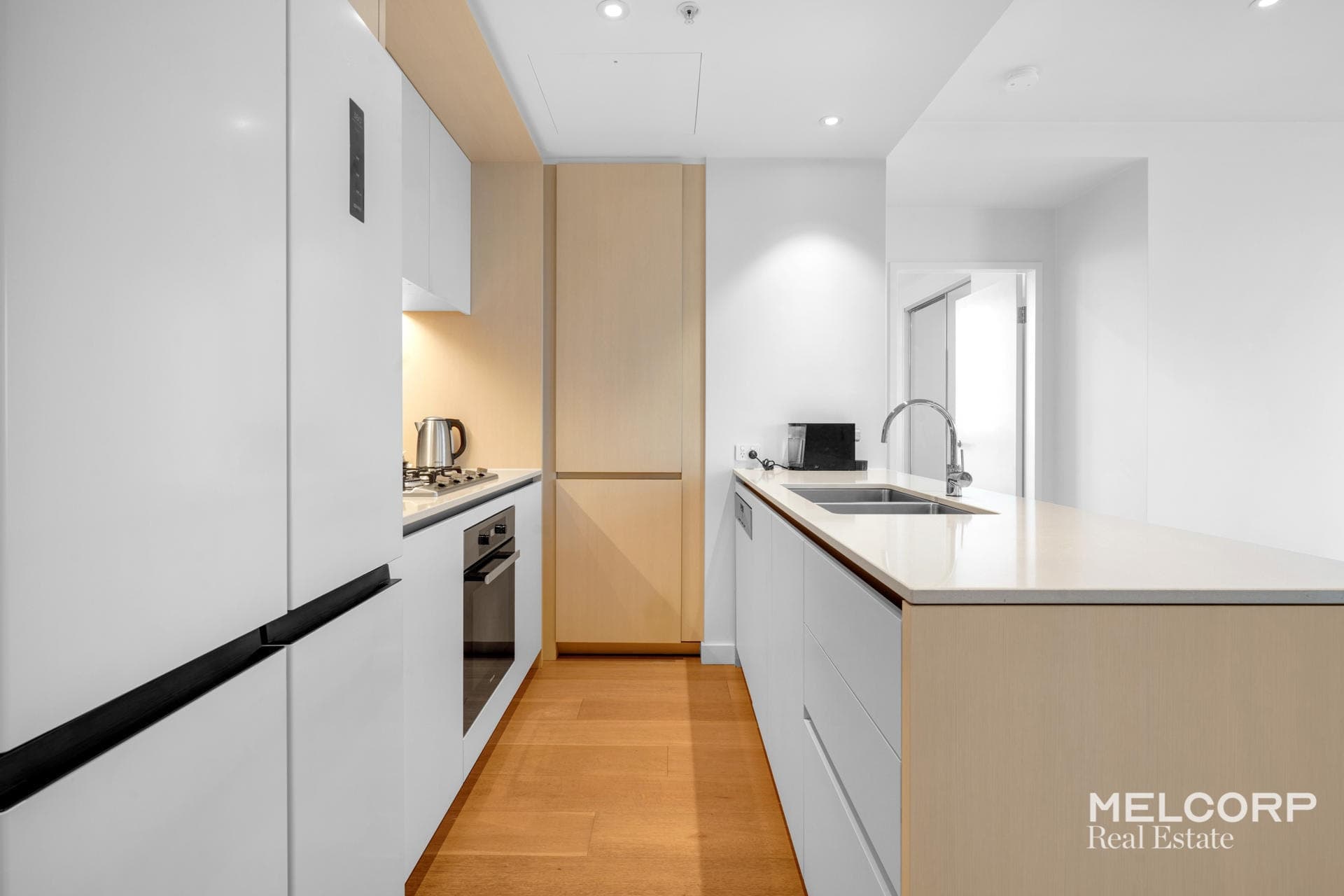 2003/915 Collins Street, Docklands, VIC 3008, Docklands - Thumbnail 2