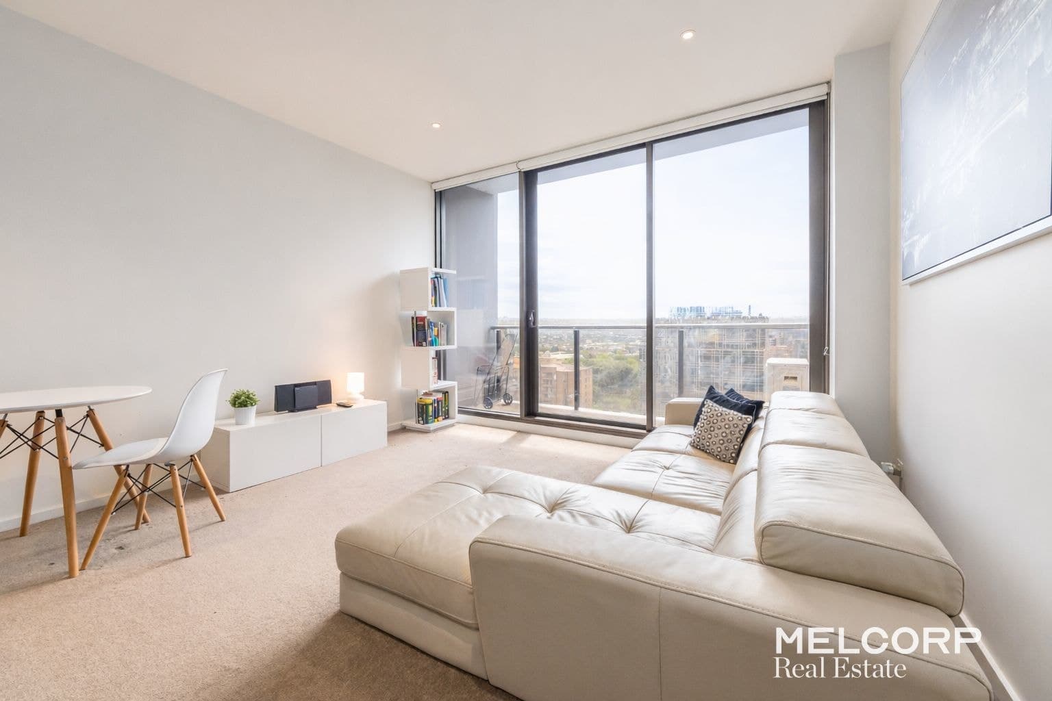 2405/318 Russell Street, Melbourne, VIC 3000, Melbourne - Thumbnail 2